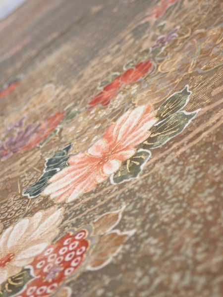 Photo4: 4B07z40  Japanese Kimono Silk  FABRIC Stream, Flowers Brown-Gray 59.8x7.5 (4)