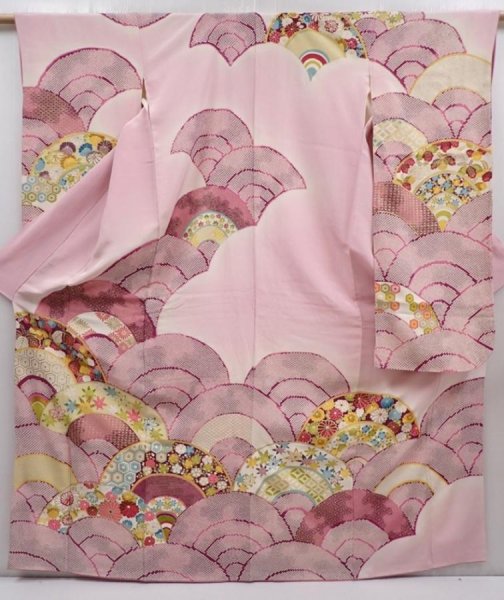 Photo1: 6004T13z1170 Vintage Japanese Kimono Silk FURISODE Seigaiha Pink (1)
