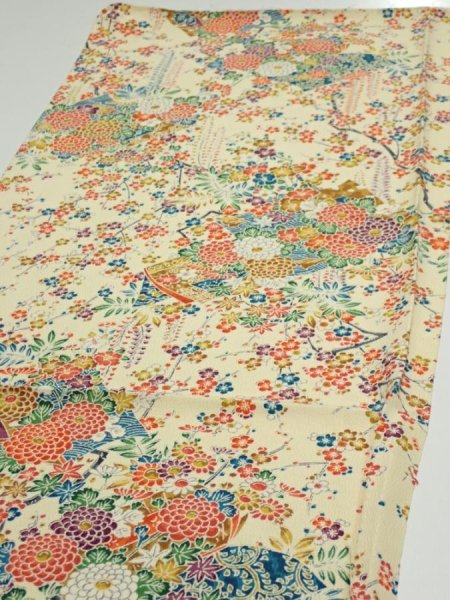 Photo3: 2L01z70  Japanese Kimono Silk  FABRIC Flowers Light yellow 46.5x14.4 (3)