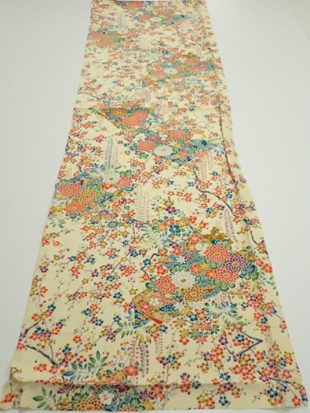 Photo5: 2L02z70  Japanese Kimono Silk  FABRIC Flowers Light yellow 46.9x14.4 (5)