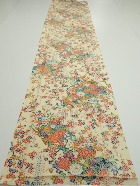 Photo5: 2L03z90  Japanese Kimono Silk  FABRIC Flowers Light yellow 65.4x14.4 (5)