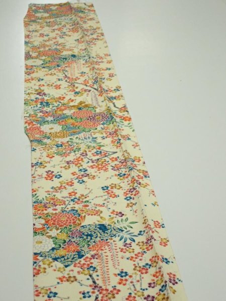 Photo4: 2L08z40  Japanese Kimono Silk  FABRIC Flowers Light yellow 58.3x7.1 (4)