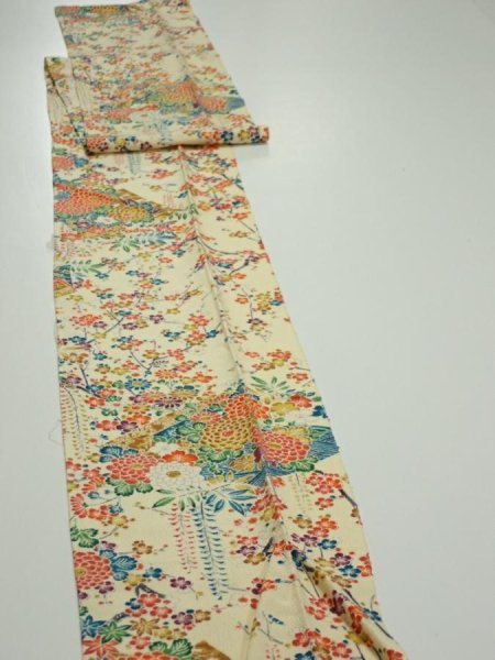 Photo2: 2L09z60  Japanese Kimono Silk  FABRIC Flowers Light yellow 81.1x7.3 (2)