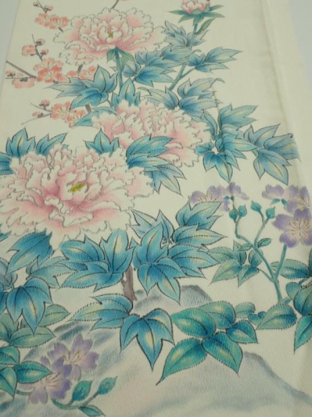 Photo1: 2L01z80  Japanese Kimono Silk  FABRIC Flowers  Off-white 56.3x14.4 (1)