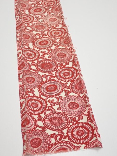 Photo2: 3Q07z30  Japanese Kimono Silk  FABRIC Chrysanthemum Dark red 44.9x6.9 (2)