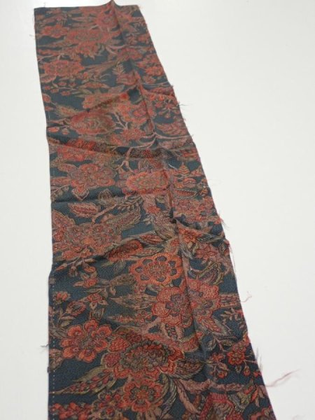 Photo2: 3Q10z30  Japanese Kimono Crepe Silk  FABRIC Flowers Green-Gray 37.8x6.9 (2)