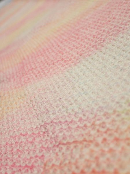Photo4: 3Q07z30  Japanese Kimono Silk  FABRIC Shibori Pink 55.9x7.1 (4)