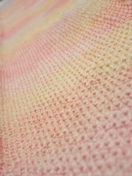 Photo4: 3Q08z30  Japanese Kimono Silk  FABRIC Shibori Pink 55.9x7.1 (4)