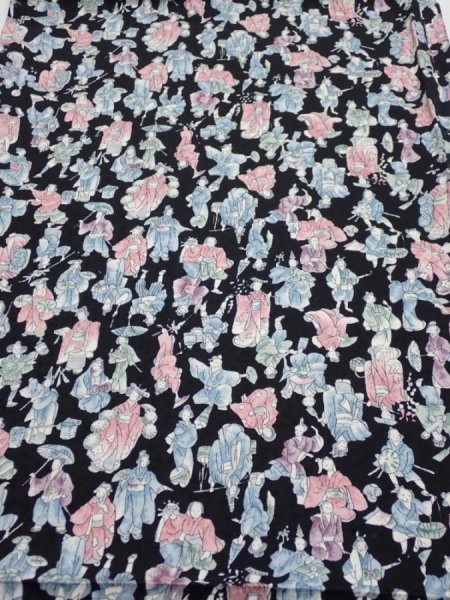 Photo1: 3D01z50  Japanese Kimono Silk  FABRIC Edo era people Black 39.0x14.2 (1)
