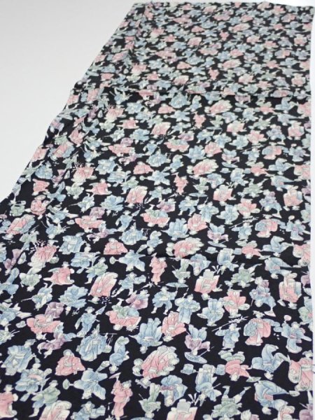 Photo3: 3D05z70  Japanese Kimono Silk  FABRIC Edo era people Black 62.2x14.2 (3)