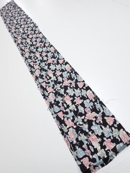 Photo5: 3D07z30  Japanese Kimono Silk  FABRIC Edo era people Black 58.3x7.1 (5)