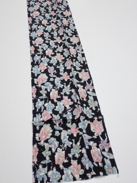 Photo3: 3D09z50  Japanese Kimono Silk  FABRIC Edo era people Black 84.6x7.1 (3)