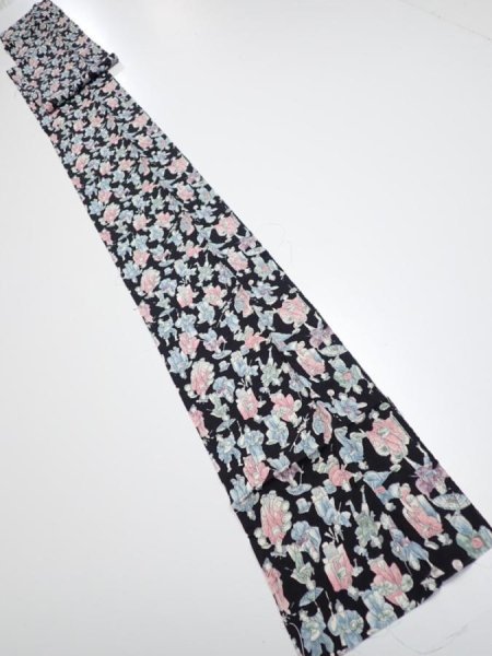 Photo4: 3D09z50  Japanese Kimono Silk  FABRIC Edo era people Black 84.6x7.1 (4)