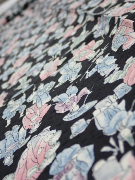 Photo5: 3D09z50  Japanese Kimono Silk  FABRIC Edo era people Black 84.6x7.1 (5)