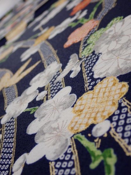 Photo4: 4A01z60  Japanese Kimono Silk  FABRIC Plum blossom Dark navy 44.1x14.2 (4)