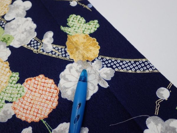 Photo6: 4A09z60  Japanese Kimono Silk  FABRIC Plum blossom Dark navy 83.5x7.1 (6)