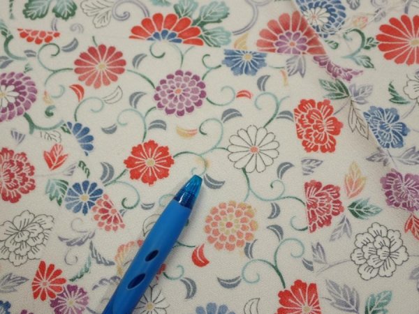 Photo7: 4A04z90  Japanese Kimono Silk  FABRIC Flowers Smoky white 63.8x14.4 (7)