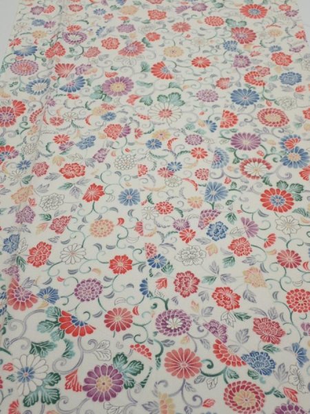 Photo1: 4A05z90  Japanese Kimono Silk  FABRIC Flowers Smoky white 63.8x14.6 (1)