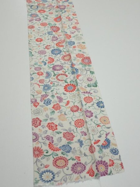 Photo3: 4A07z40  Japanese Kimono Silk  FABRIC Flowers Smoky white 55.9x7.3 (3)
