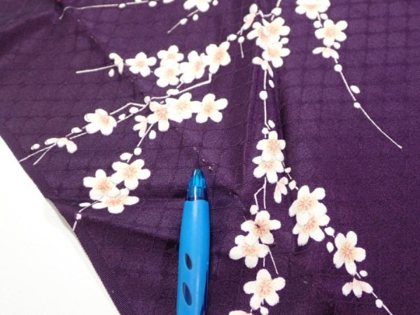 Photo6: 4C03z100  Japanese Kimono Silk  FABRIC Flowers Dark purple 70.5x14.8 (6)