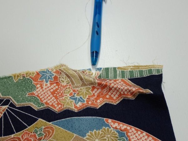 Photo7: 4C03z90  Japanese Kimono Silk  FABRIC Sensu Dark navy 64.6x14.2 (7)