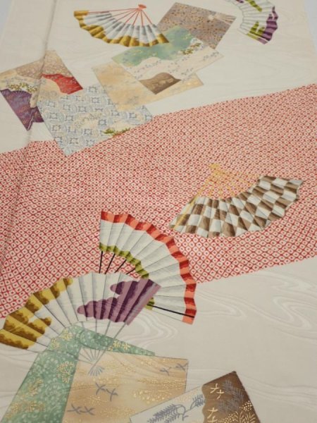 Photo1: 3P05z100  Japanese Kimono Silk  FABRIC Folding fan Off-white 67.7x14.8 (1)
