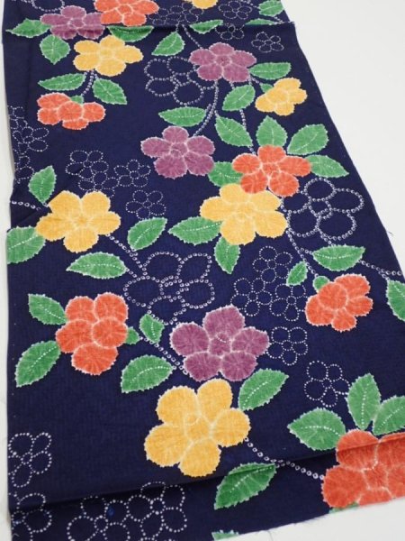 Photo2: 3P02z60  Japanese Kimono Silk  FABRIC Flower Navy 40.9x13.6 (2)