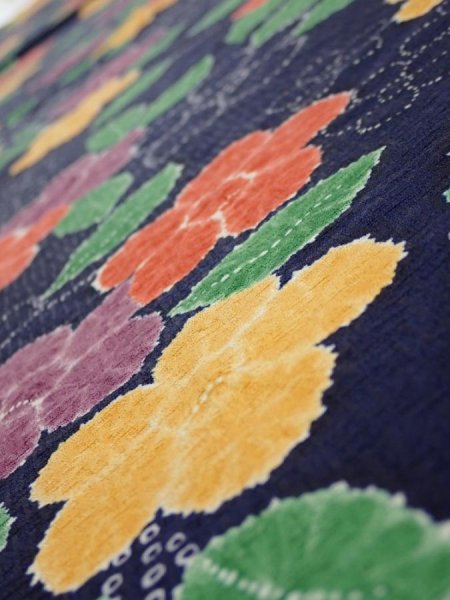 Photo4: 3P06z90  Japanese Kimono Silk  FABRIC Flower Navy 65.4x13.8 (4)