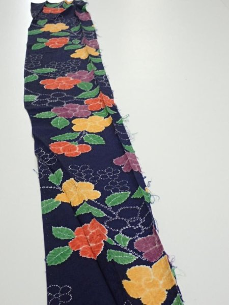 Photo3: 3P08z40  Japanese Kimono Silk  FABRIC Flower Navy 59.8x6.9 (3)