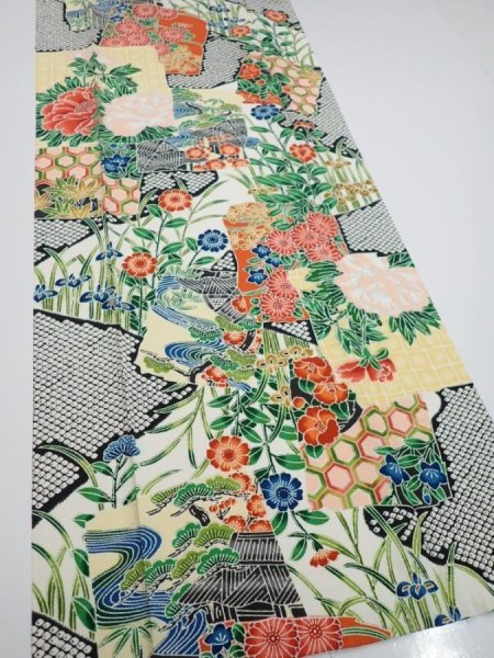 Photo3: 3i06z90  Japanese Kimono Silk  FABRIC Flowers Off-white 64.2x14.8 (3)