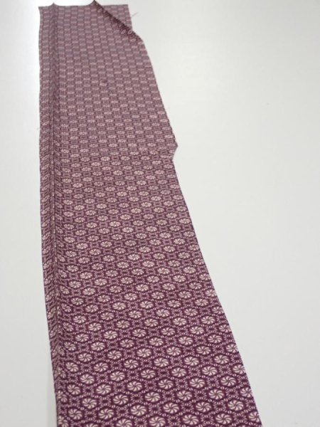 Photo2: 3i07z40  Japanese Kimono Silk  FABRIC Flower Grape 57.5x7.1 (2)