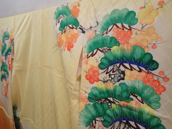 Photo2: 6115T11z1020 Vintage Japanese Kimono Silk FURISODE Pine Dark yellow (2)