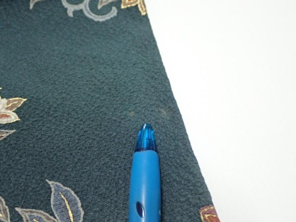 Photo6: 2H01z60  Japanese Kimono Silk  FABRIC Flowers Green-Gray 42.9x15.0 (6)