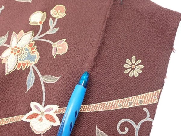 Photo7: 2H01z60  Japanese Kimono Silk  FABRIC Flowers Green-Gray 42.9x15.0 (7)