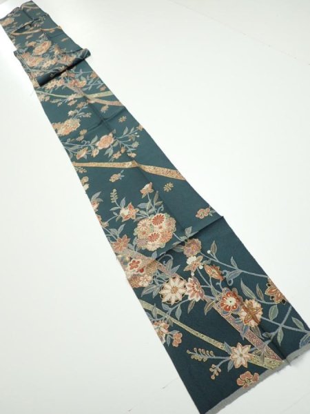 Photo5: 2H09z60  Japanese Kimono Silk  FABRIC Flowers Green-Gray 90.2x7.5 (5)