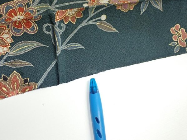 Photo6: 2H09z60  Japanese Kimono Silk  FABRIC Flowers Green-Gray 90.2x7.5 (6)