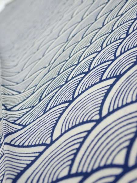 Photo4: 2H08z40  Japanese Kimono Silk  FABRIC Seigaiha Off-white 60.2x7.3 (4)