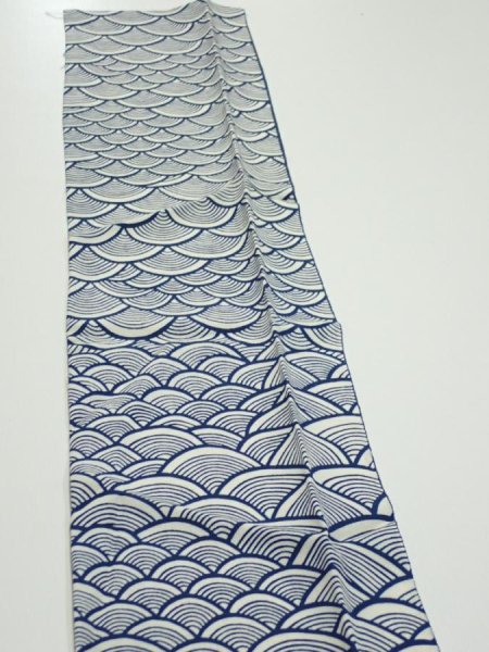 Photo4: 2H10z20  Japanese Kimono Silk  FABRIC Seigaiha Off-white 37.0x6.5 (4)