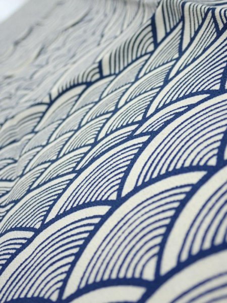 Photo5: 2H10z20  Japanese Kimono Silk  FABRIC Seigaiha Off-white 37.0x6.5 (5)