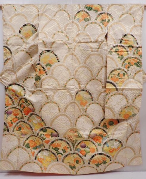 Photo1: 6121T09z1210 Vintage Japanese Kimono Silk FURISODE Flowers Sand beige (1)