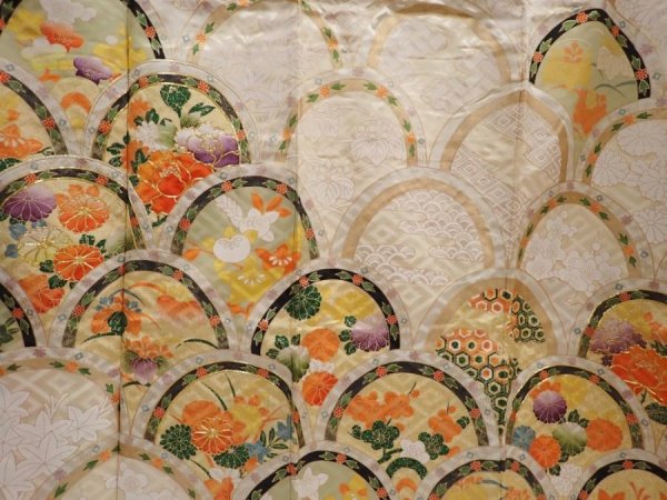 Photo8: 6121T09z1210 Vintage Japanese Kimono Silk FURISODE Flowers Sand beige (8)