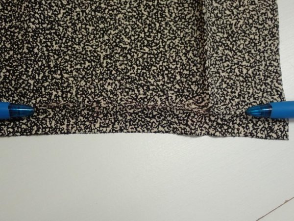 Photo8: 2Q01z60  Japanese Kimono Silk  FABRIC Plum tree Black 41.3x14.8 (8)