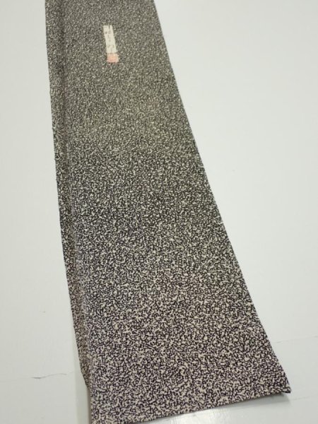 Photo2: 2Q05z40  Japanese Kimono Silk  FABRIC  Black Off-white 60.6x7.3 (2)