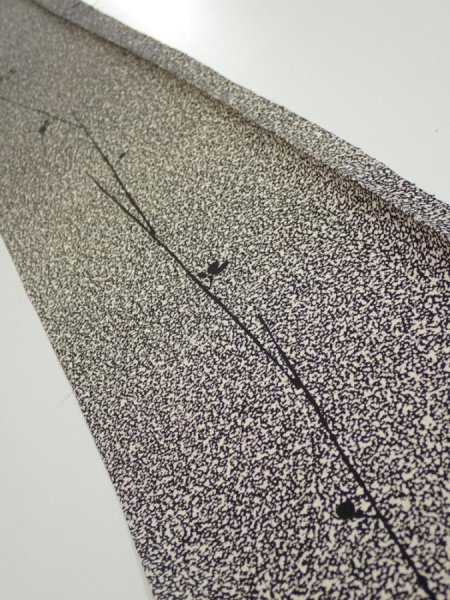 Photo1: 2Q06z40  Japanese Kimono Silk  FABRIC Plum branch Black Off-white 61.0x7.3 (1)