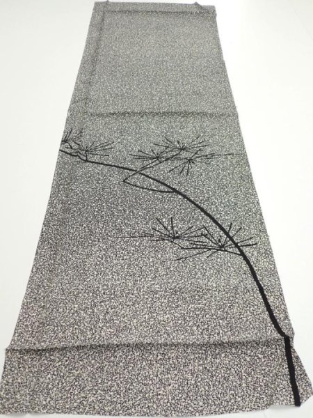 Photo5: 2N01z70  Japanese Kimono Silk  FABRIC Pine Black Off-white 43.7x14.8 (5)