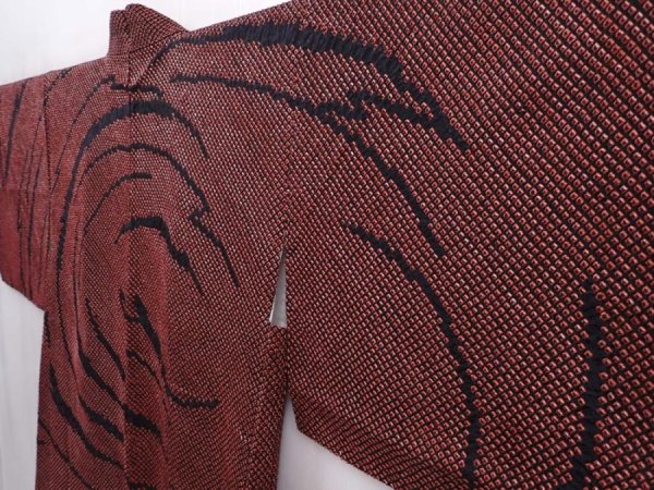 Photo2: 6218T03z520 Vintage Japanese Kimono Silk SHIBORI HAORI  Black Red-Brown (2)