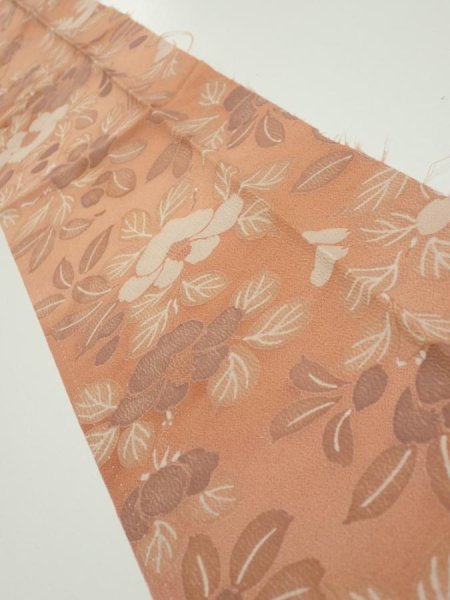 Photo2: 2M10z30  Japanese Kimono Silk  FABRIC Camellia Light brown 39.4x6.7 (2)