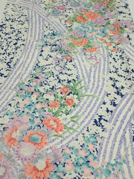 Photo1: 2M01z80  Japanese Kimono Silk  FABRIC Flowers Navy 63.0x14.4 (1)