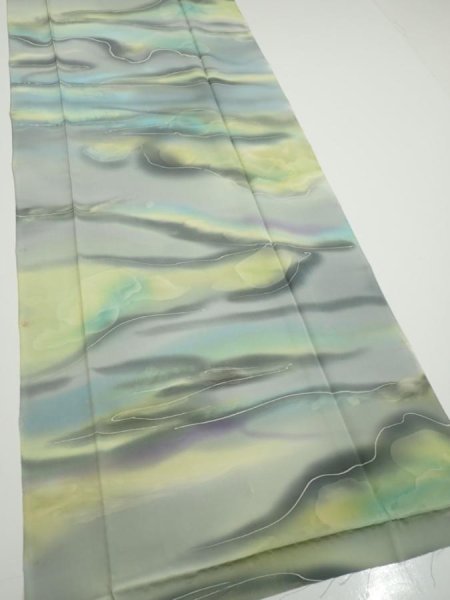 Photo2: 2M04z90  Japanese Kimono Silk  FABRIC  Light gray, Lime 65.4x14.4 (2)