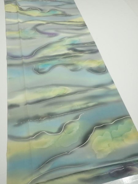 Photo2: 2M06z90  Japanese Kimono Silk  FABRIC  Light gray, Lime 65.7x14.4 (2)